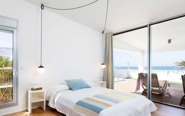 Las Aguilas - Photo 4