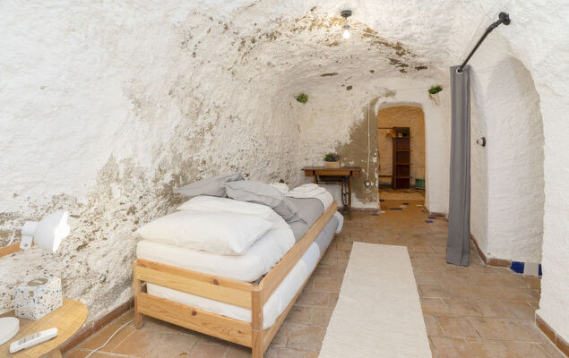 Cueva de Lindaraja - Photo 22