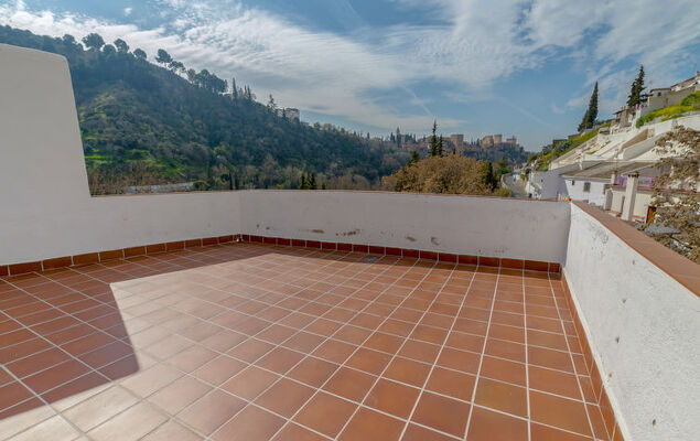 Cueva de Lindaraja - Photo 31