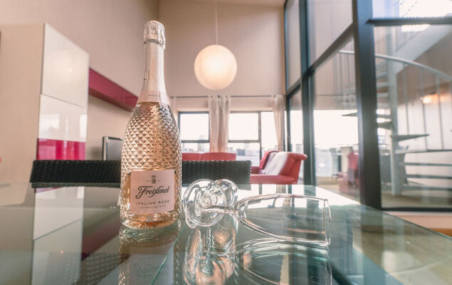 Rooftop Breeze - Photo 2